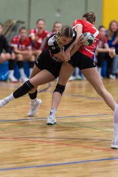 Bild 228 - wBJ SV Henstedt Ulzburg - HSG Holstein Kiel/Kronshagen : Ergebnis: 30:28